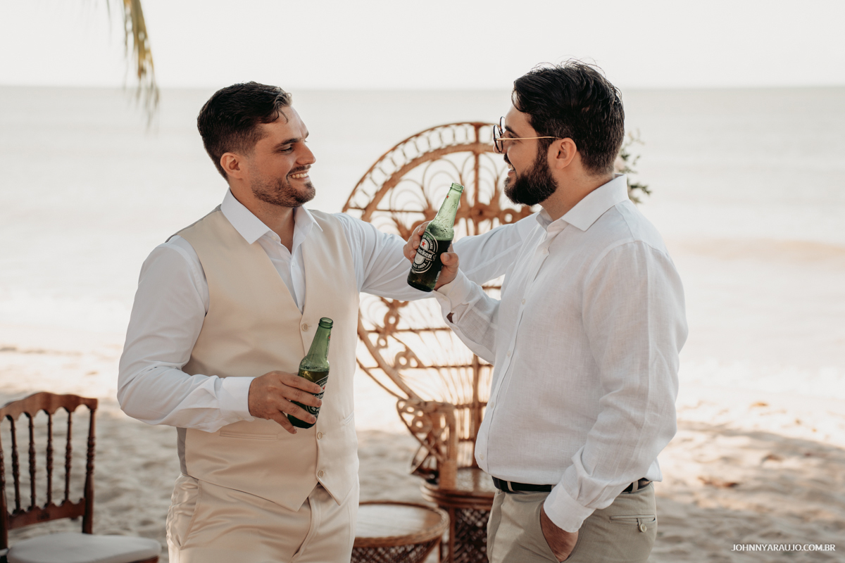 um brinde com os noivos uma ideia diferente para o seu casamento