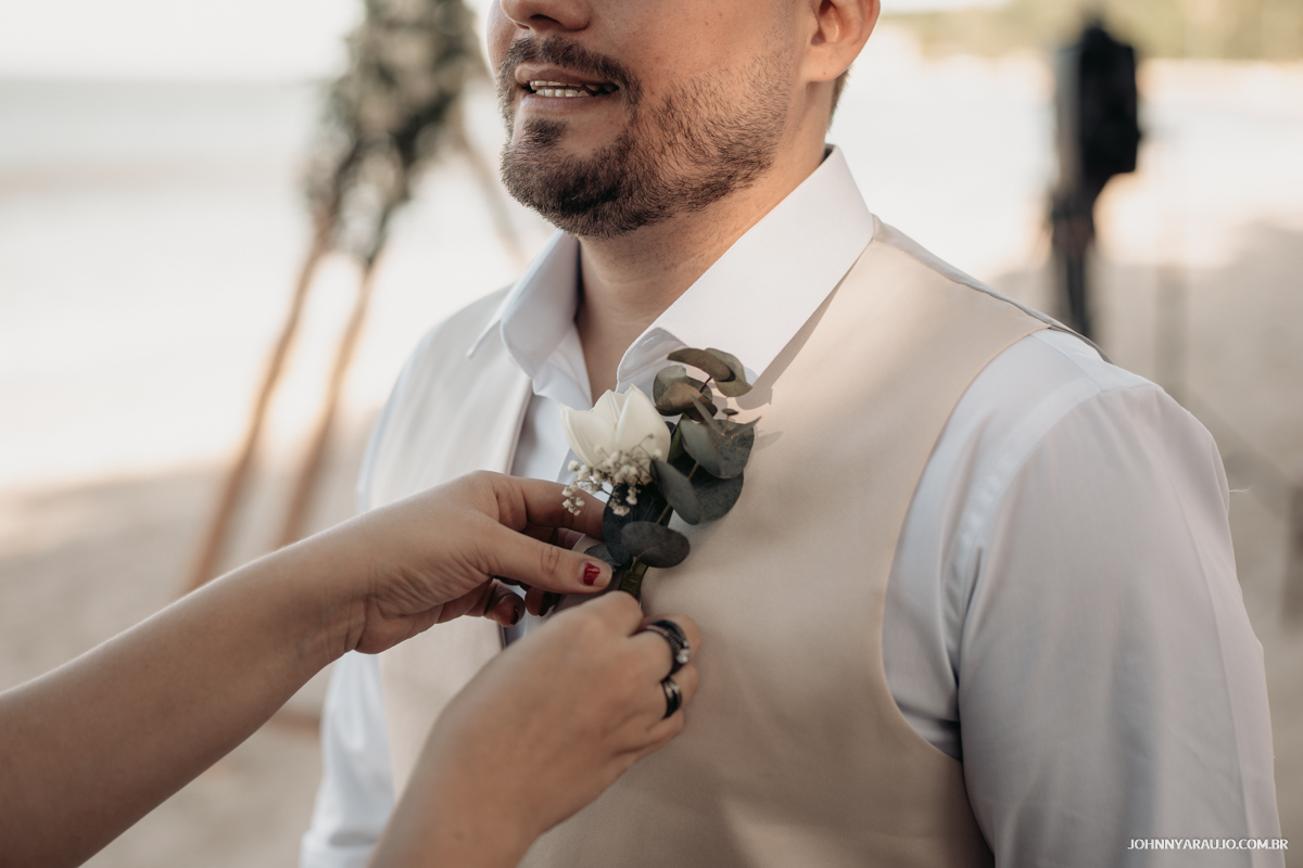Lapela do noivo, um detalhe que encanta todos os convidados e dar característica ao noivo e padrinhos