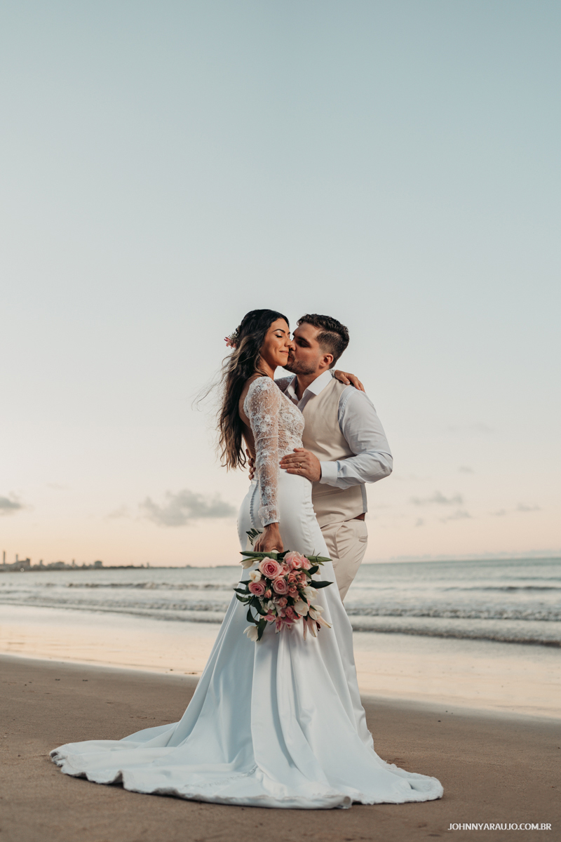 Sessão de fotos na praia com o fotografo de casamentos e ensaios de João Pessoa