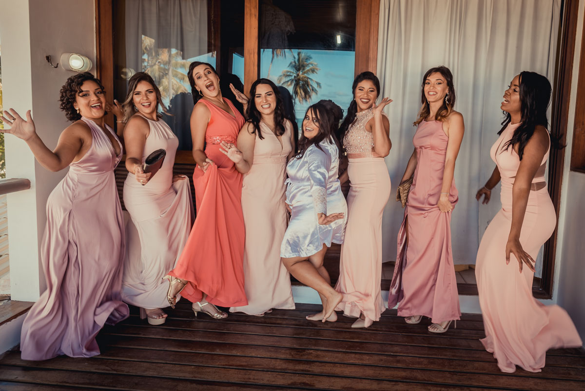 aquela festa entre a noiva e suas madrinhas
