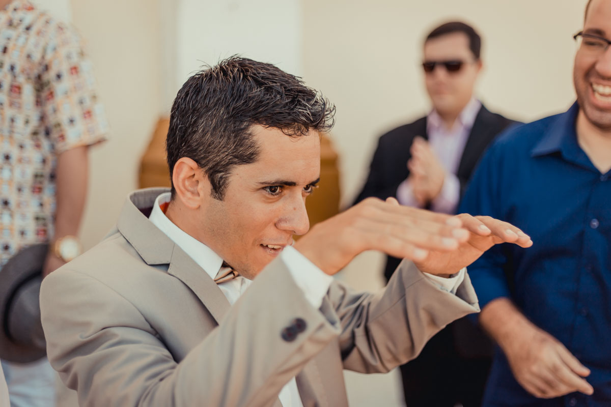 vou mergulhar na piscina em minha festa de casamento