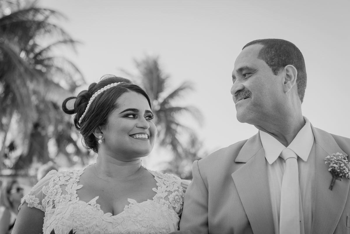 noiva e seu pai momentos antes da cerimonia
