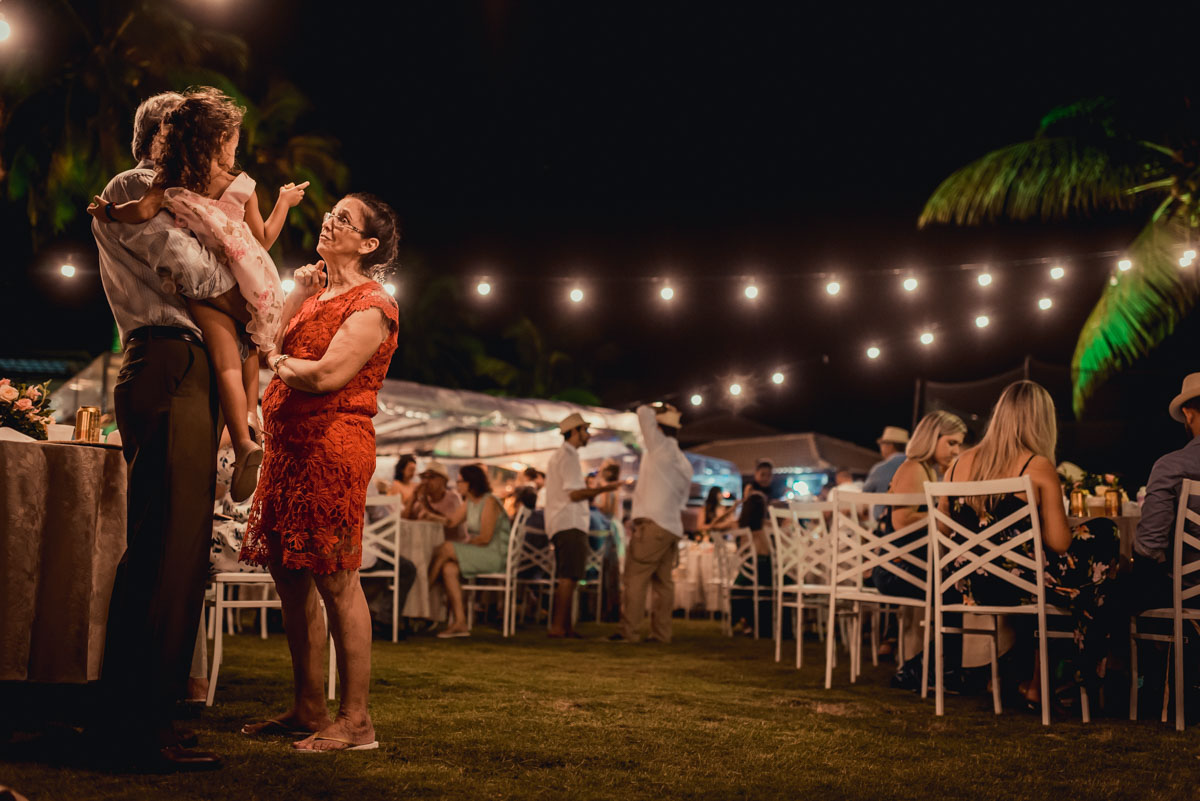 detalhes de uma festa simples de casamento