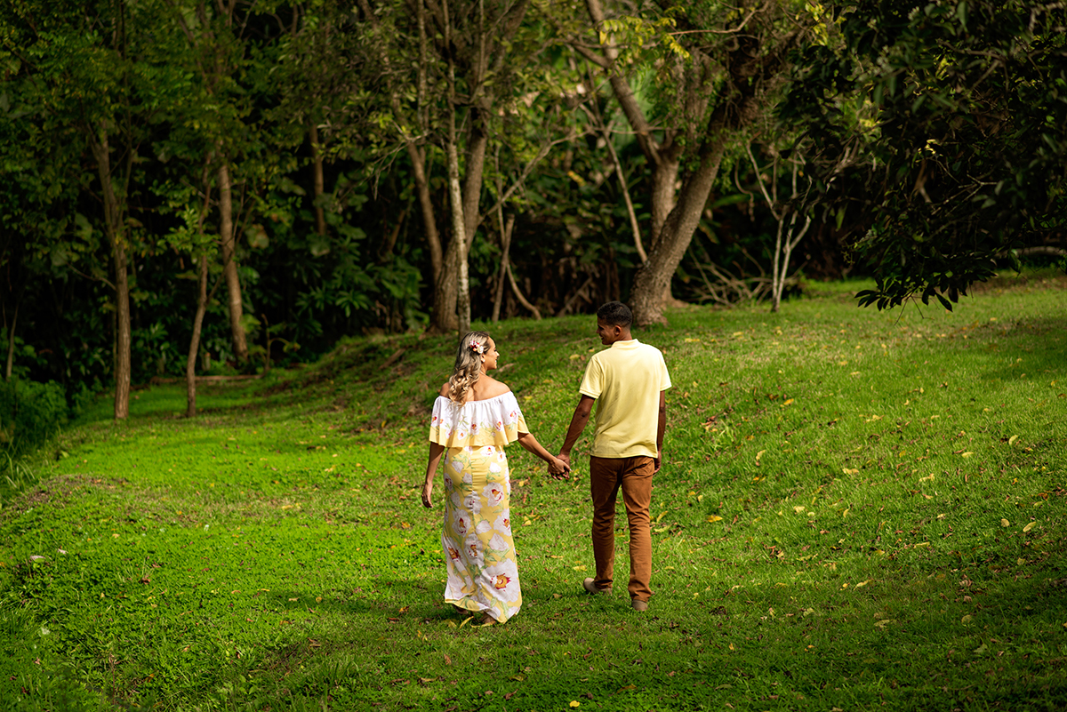 Ensaio Romântico dos Noivos Nayara e Jeferson. no Jardim Botânico em João Pessoa PB