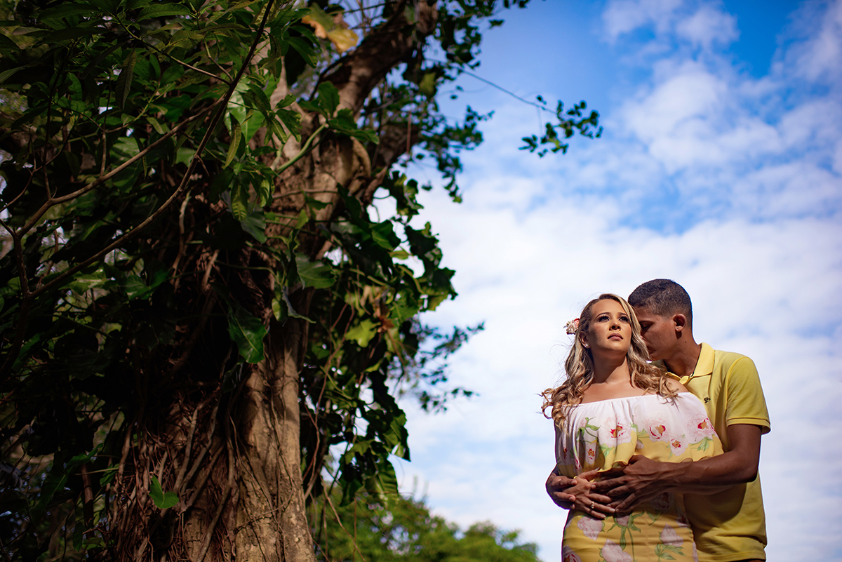 Ensaio Romântico dos Noivos Nayara e Jeferson. no Jardim Botânico em João Pessoa PB