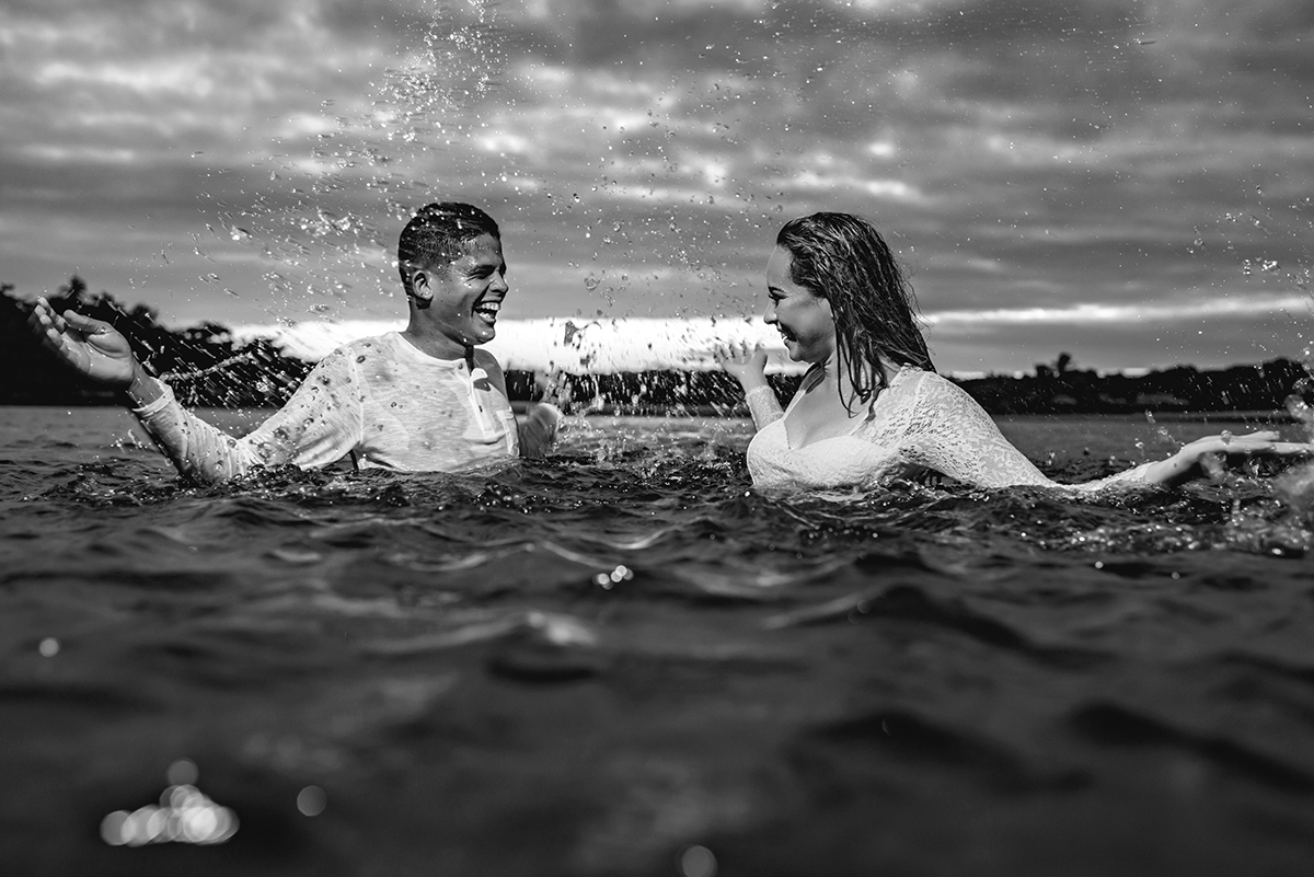 Ensaio Romântico dos Noivos Nayara e Jeferson. Litoral Sul Paraíba Brasil