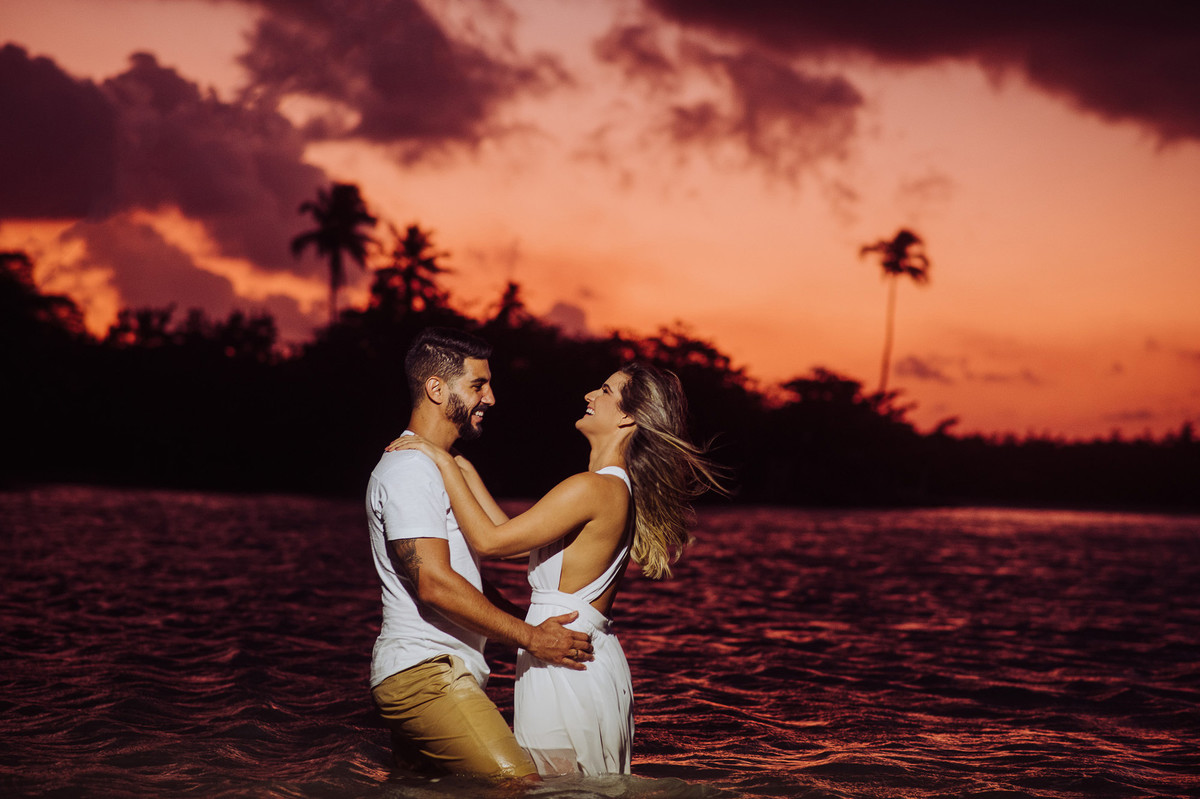 melhor por do sol para ensaios de casamento