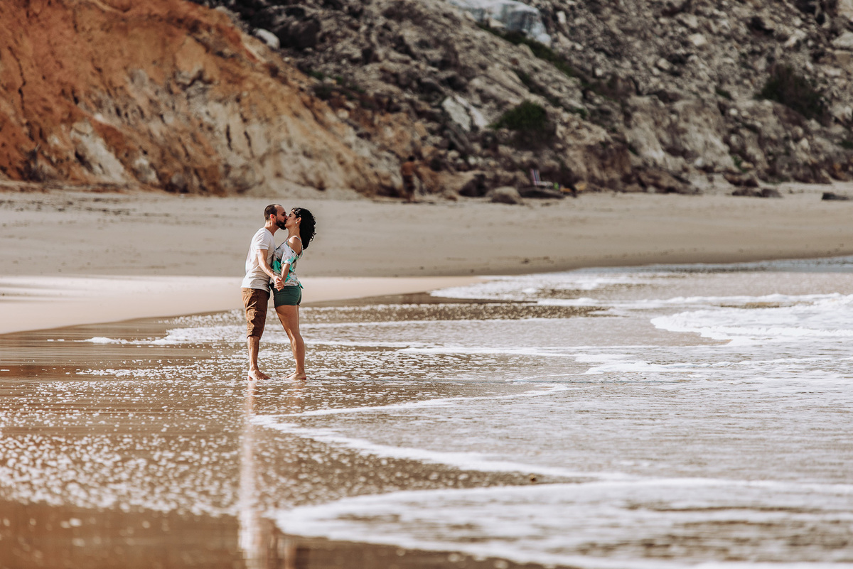 Aquele momento tão importante e natural reservado em um cantinho especial reservado só para nos / Praia de Tambaba
