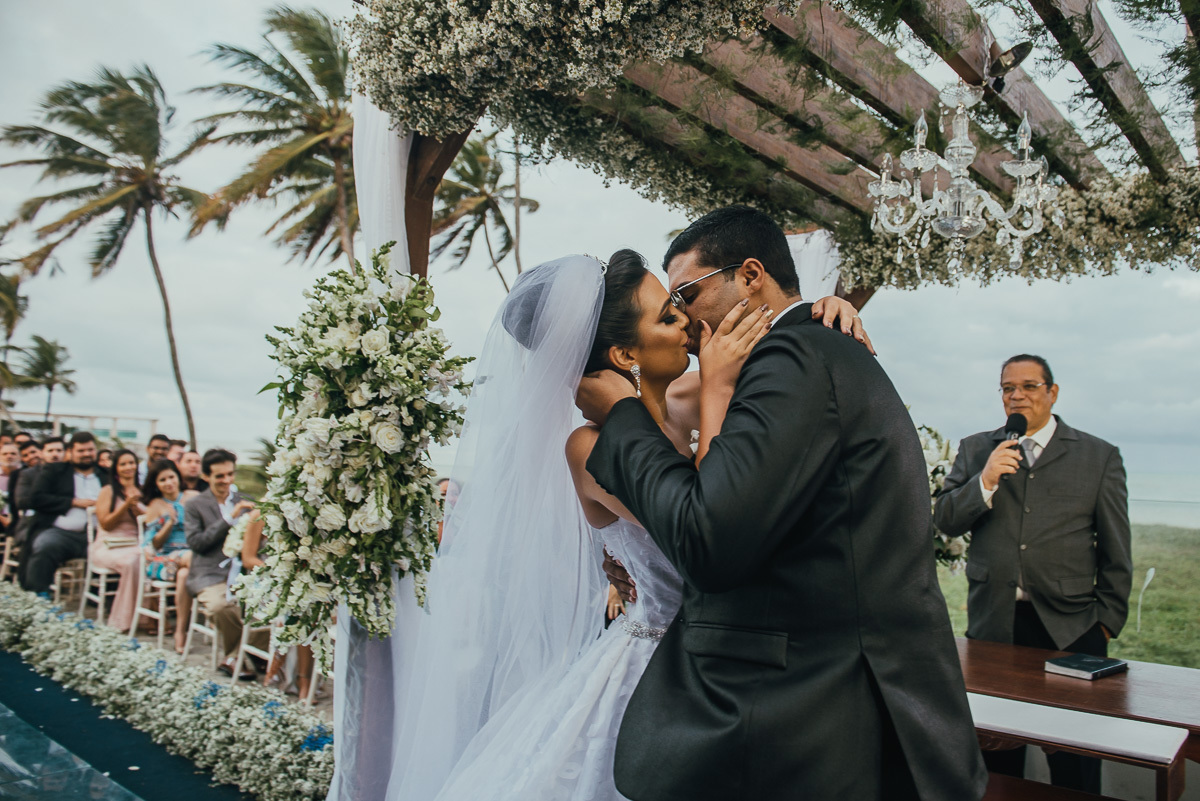 primeiro beijo de casados