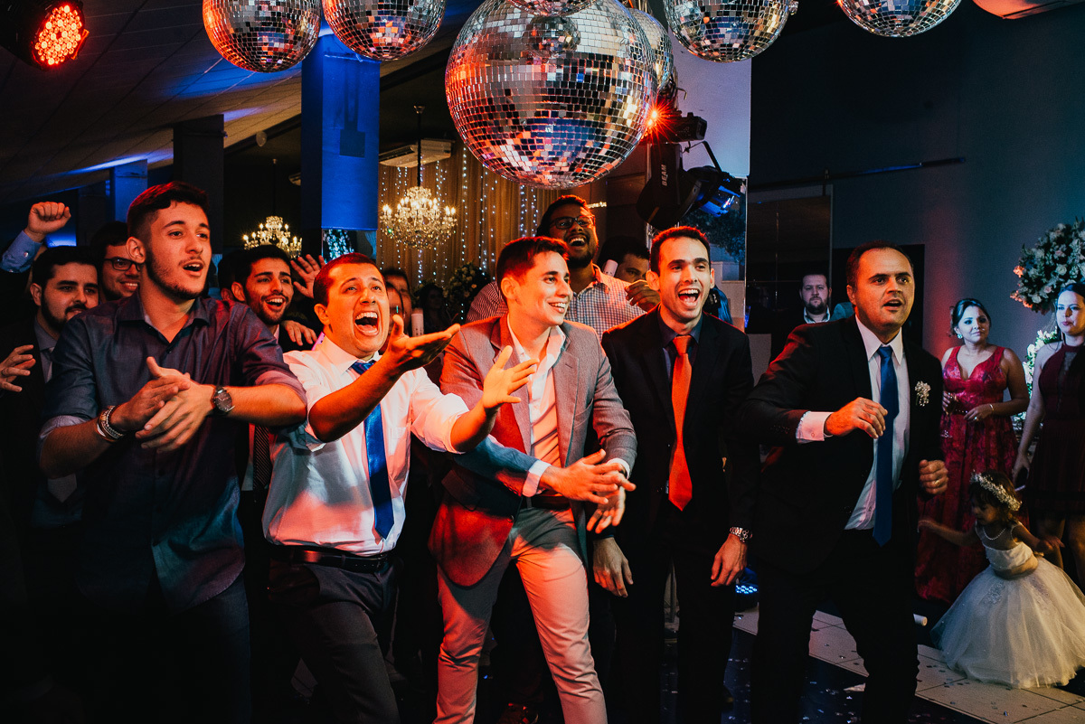 padrinhos e amigos dos noivos