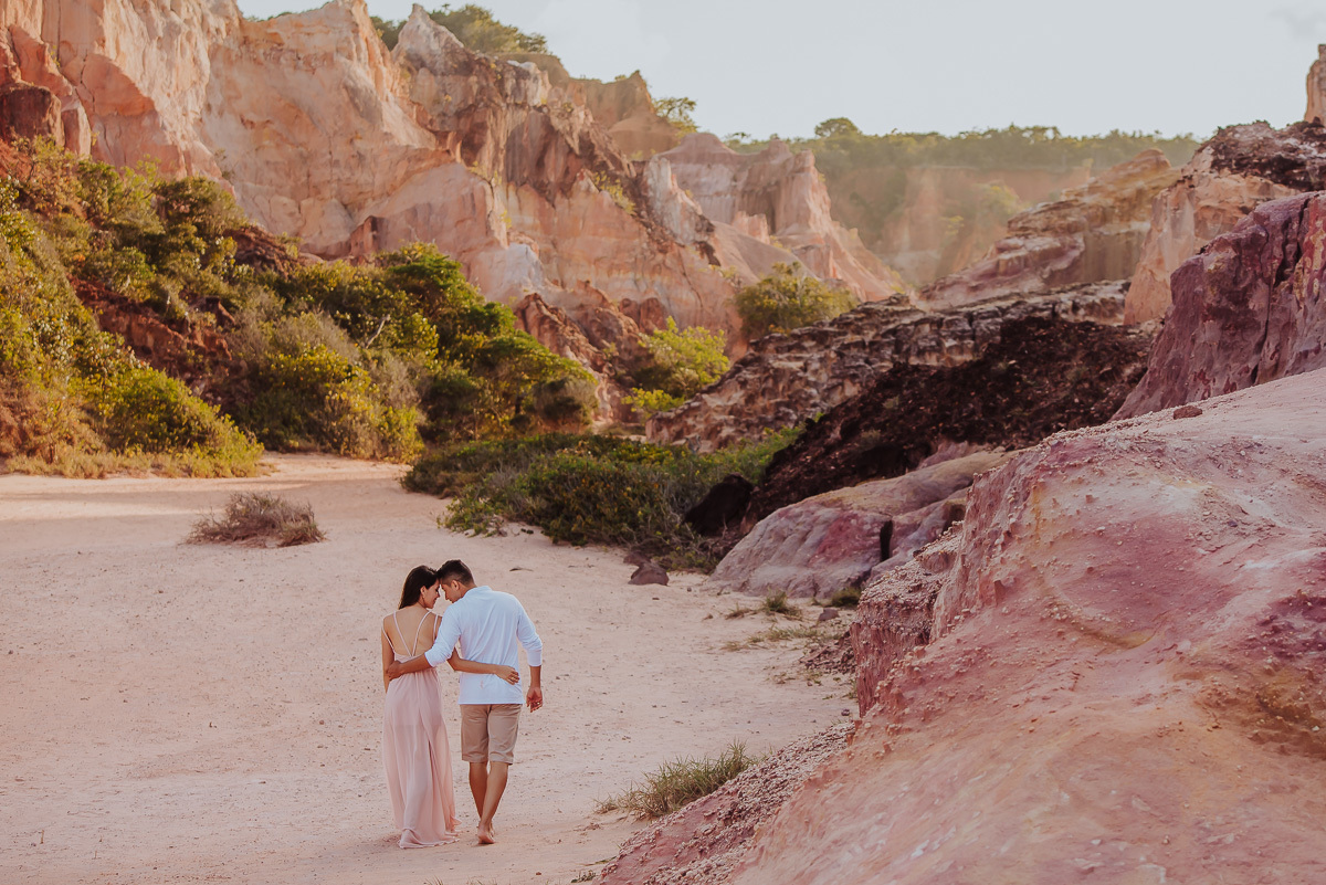 Falésias do restaurante cânion na praia de Coqueirinho - Conde PB