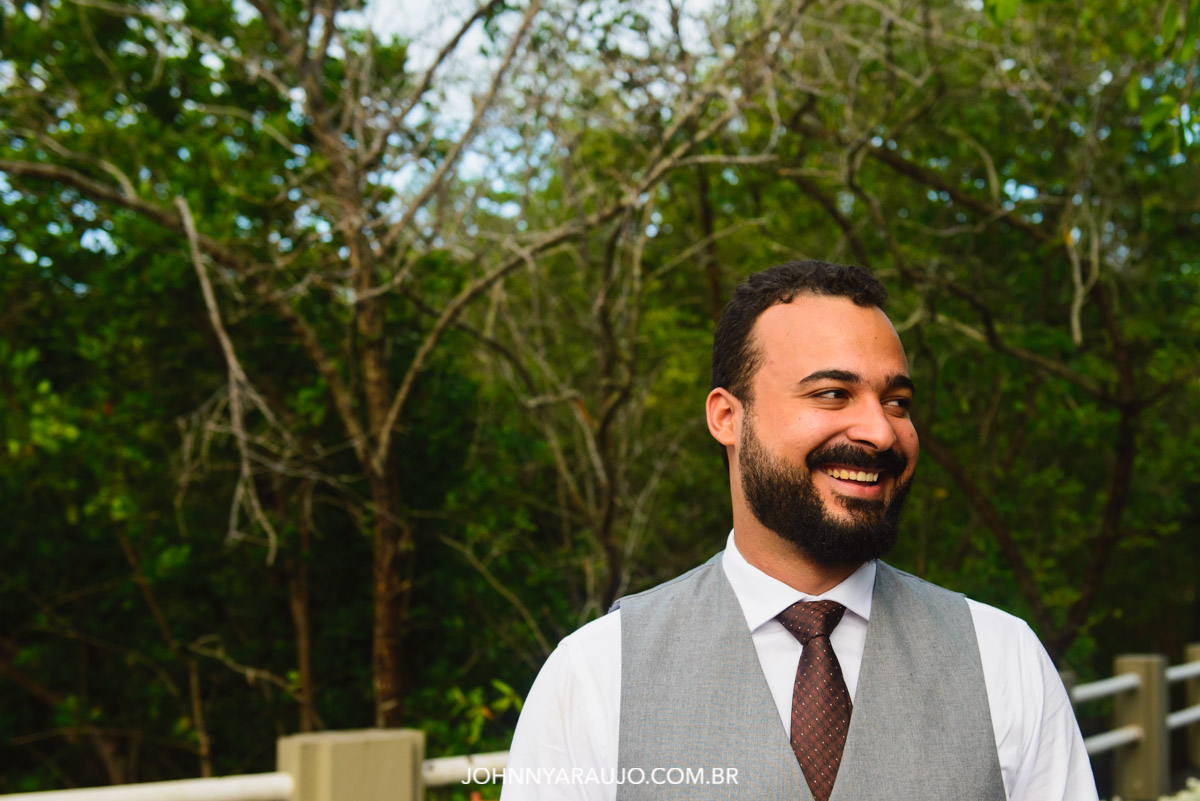 o noivo momento antes de começar o cortejo