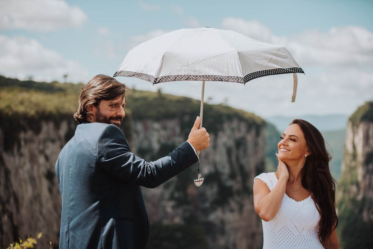 Dia de sou perfeito para o ensaio de casal