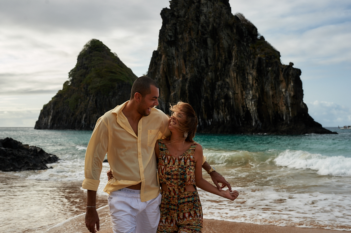 ensaio de Thais e Vitor em Fernando de Noronha Pernambuco por 4Mãos Fotografias