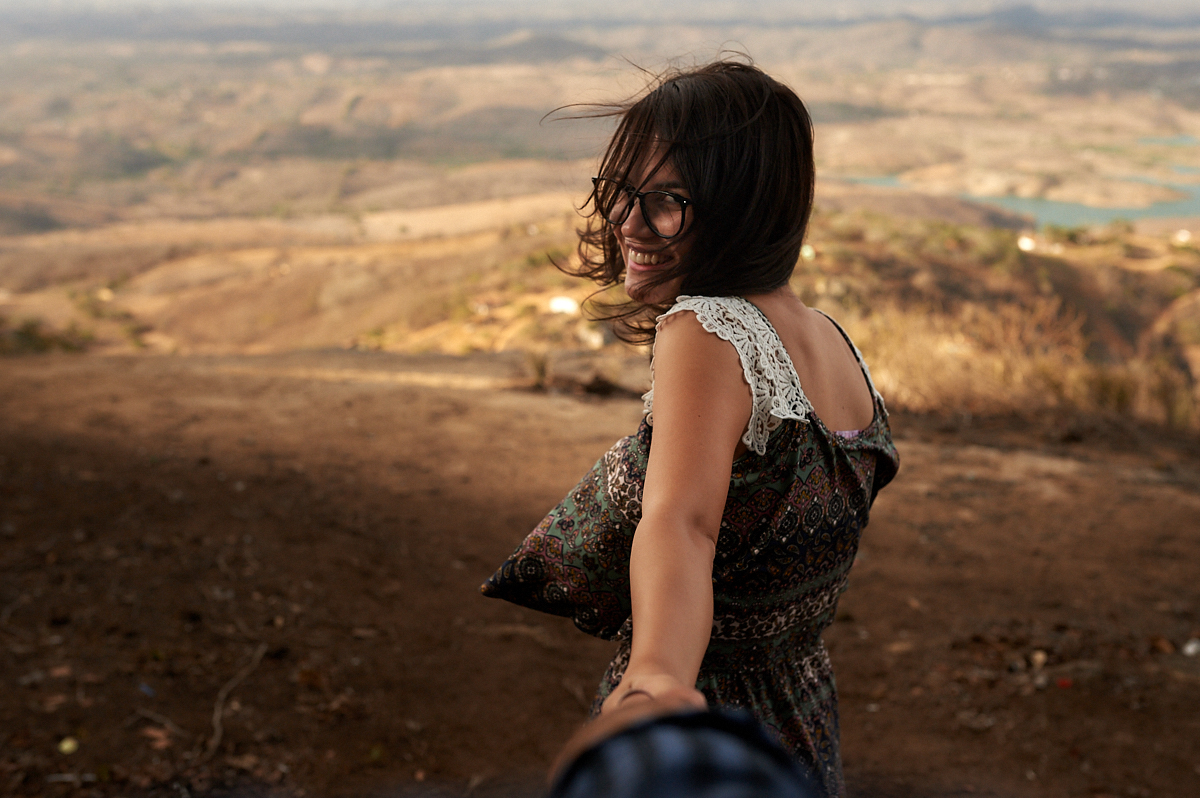 ensaio ana paula e Felipe no por do sol em Fagundes pedra de santo antonio por 4Mãos Fotografias 4 Mãos
