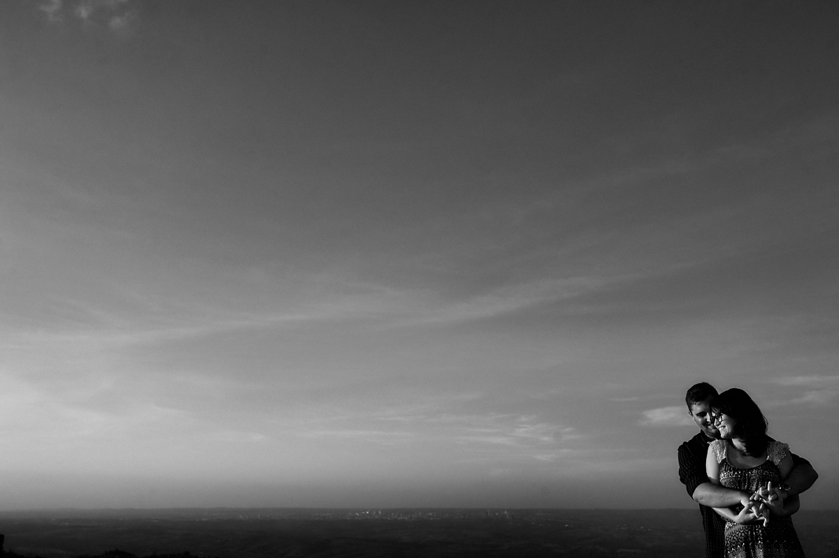 ensaio ana paula e Felipe no por do sol em Fagundes pedra de santo antonio por 4Mãos Fotografias 4 Mãos