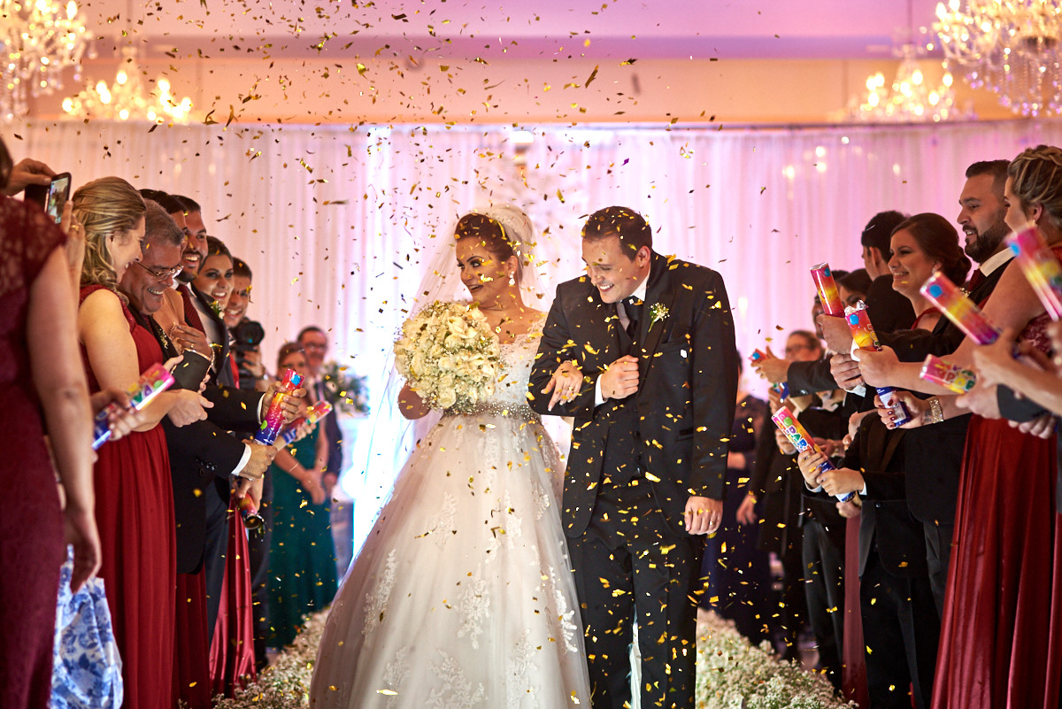 saída dos noivos, foto engraçada