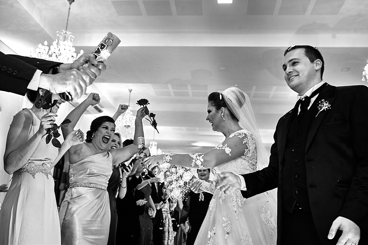 cumprimentos, foto em preto e branco, foto pb, abraço sincero