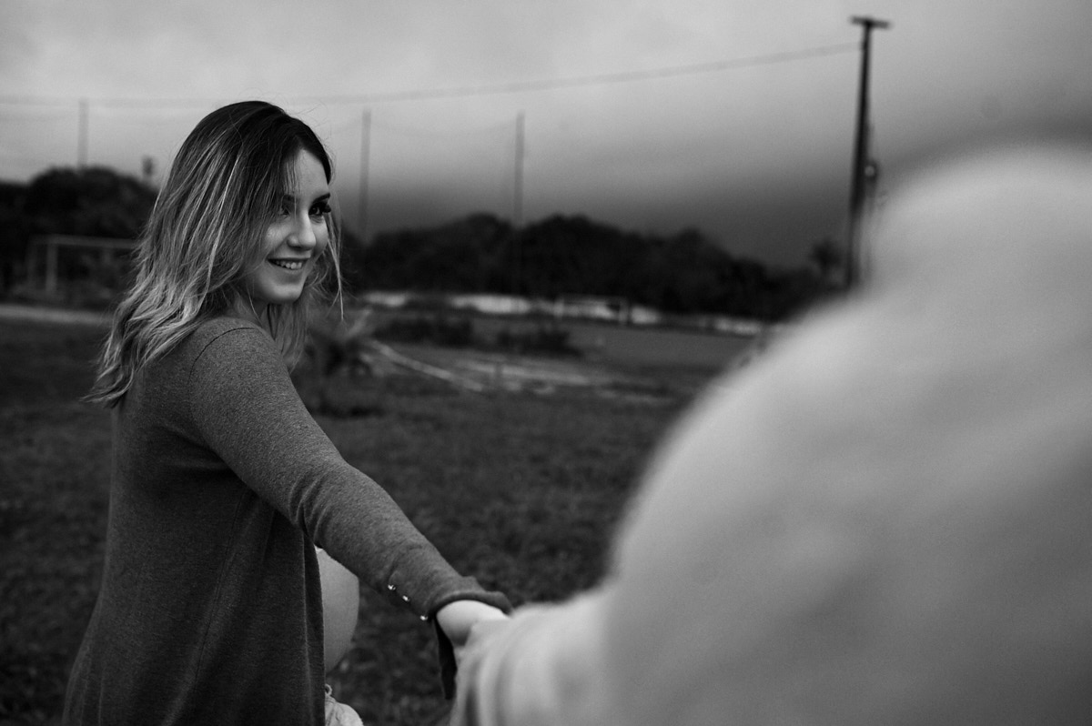 ensaio de gestante, ensaio gestante, foto preto e branco, pregnant, fotografia em preto e branco, foto pb, fotografia dark and grey, 4Mãos fotografias