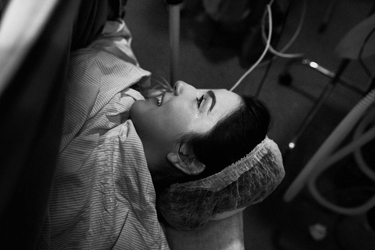 fotografia de parto, foto preto e branco, fotografia humana, 4Mãos fotografias