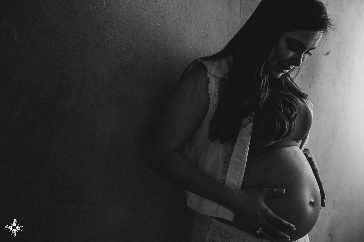 foto de gravida, gravidez, fotografia de gestante, foto de gestante, gestante, pregnant, pregnant photo, fotografia em preto e branco, fotografo de gravida,