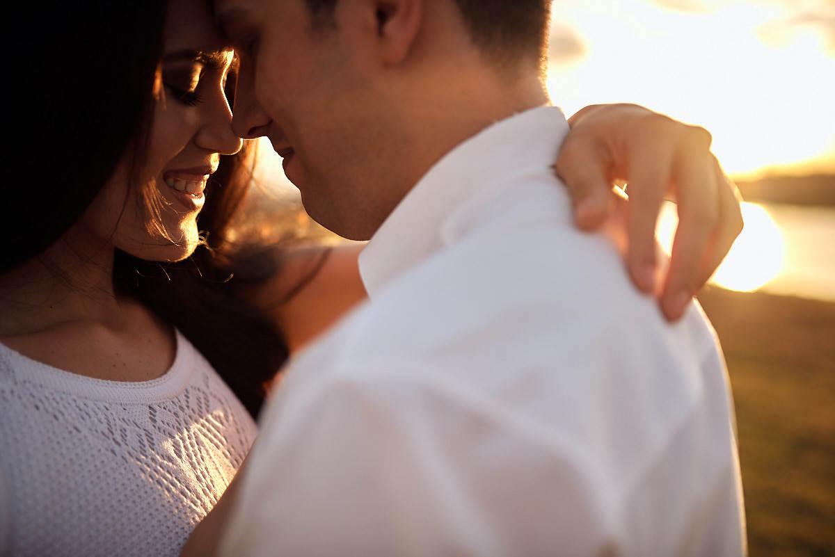 ensaio de Michaella e Júlio em condomínio, por do sol