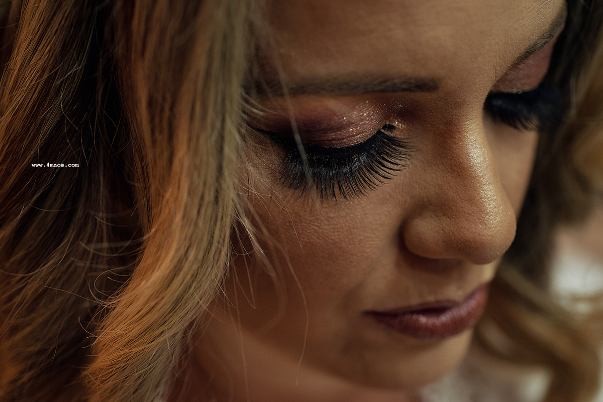casamento Tereza e Daniel por 4Mãos Fotografias, noiva no making of, detalhe do cilia