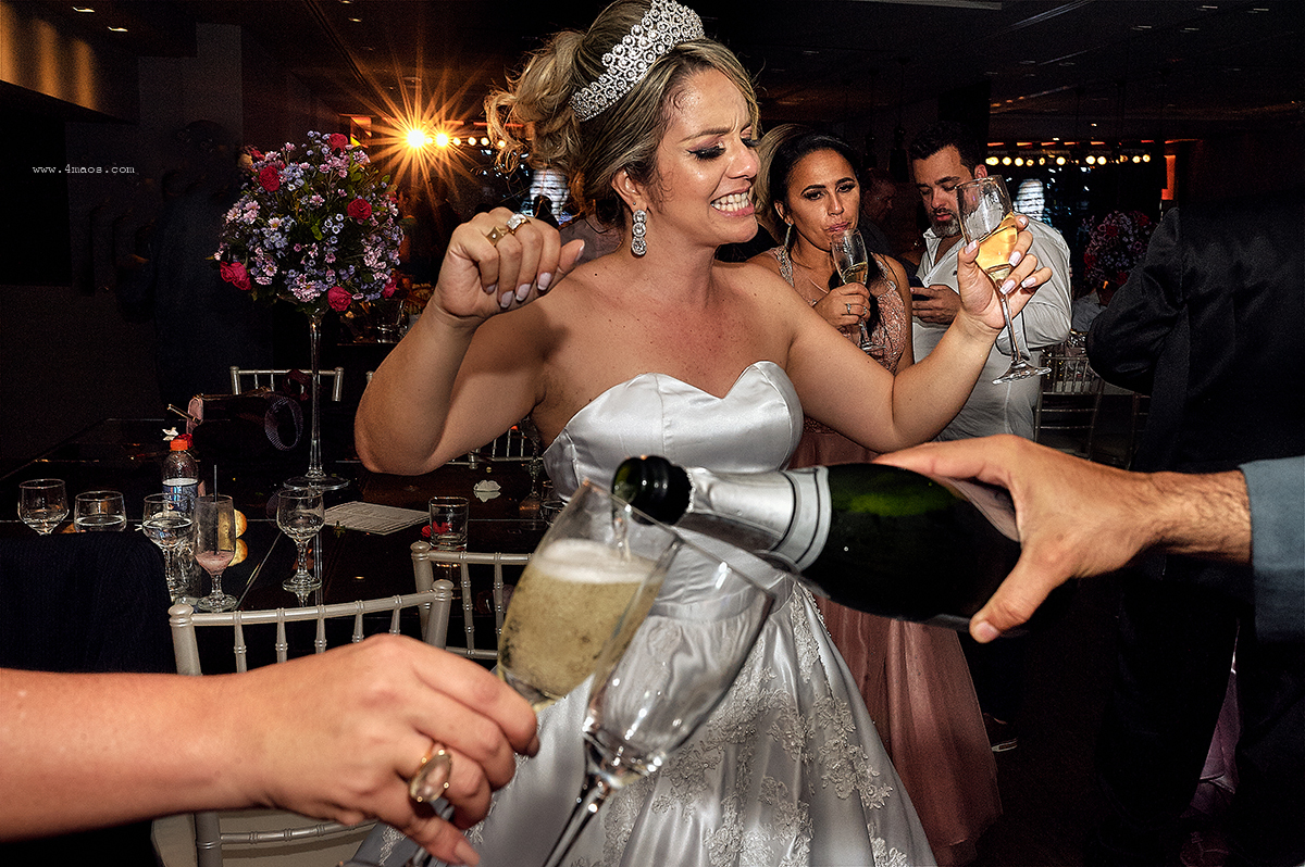 casamento Tereza e Daniel por 4Mãos Fotografias, festa rolando