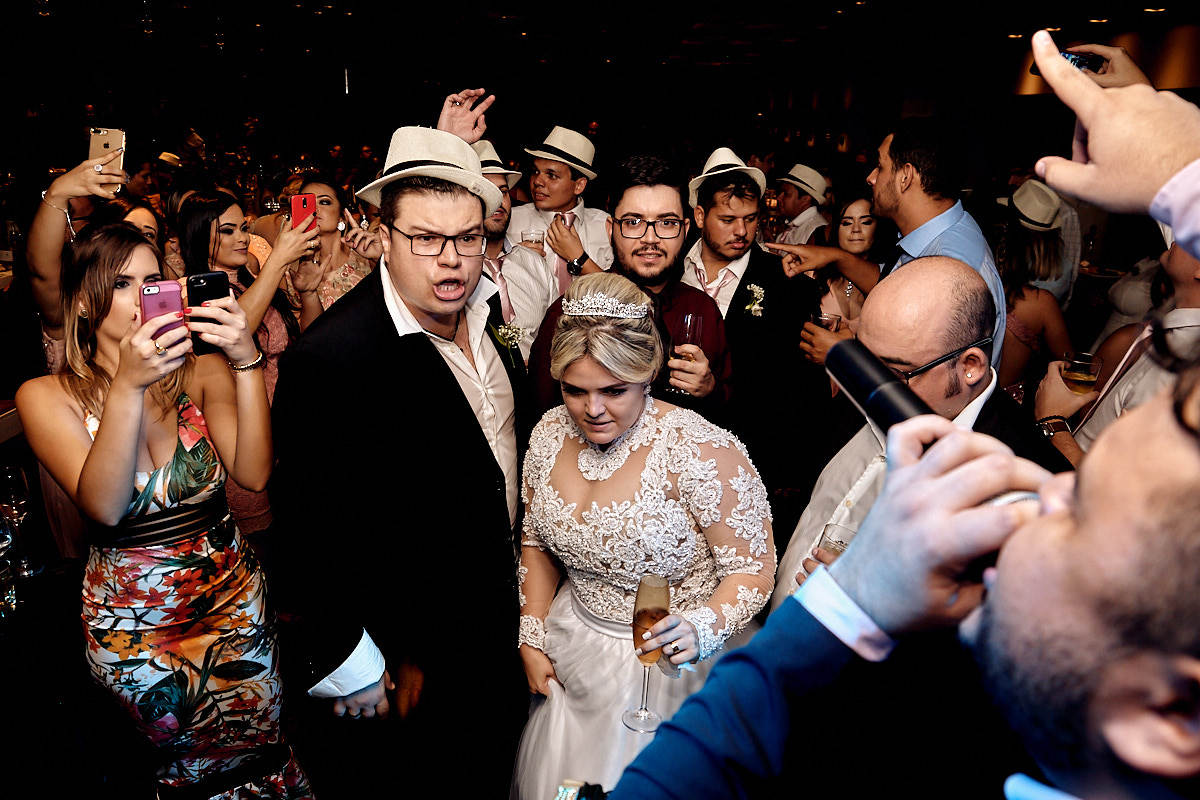 casamento paula e Adilson por 4Mãos Fotografias, festa rolando