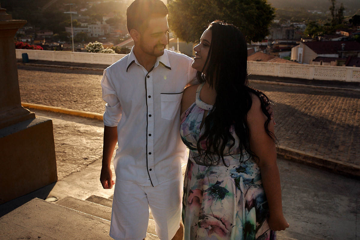 ensaio de Mayara e Cássio em Bananeiras, bica dos cocos, em frente a igreja