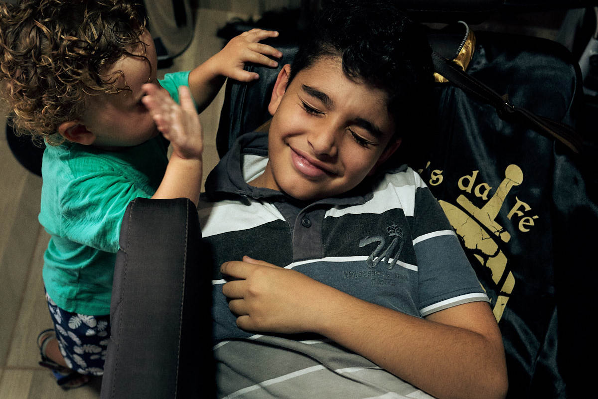 casamento Ohana e Igor por 4Mãos Fotografias, sobrinhos do noivo brincando