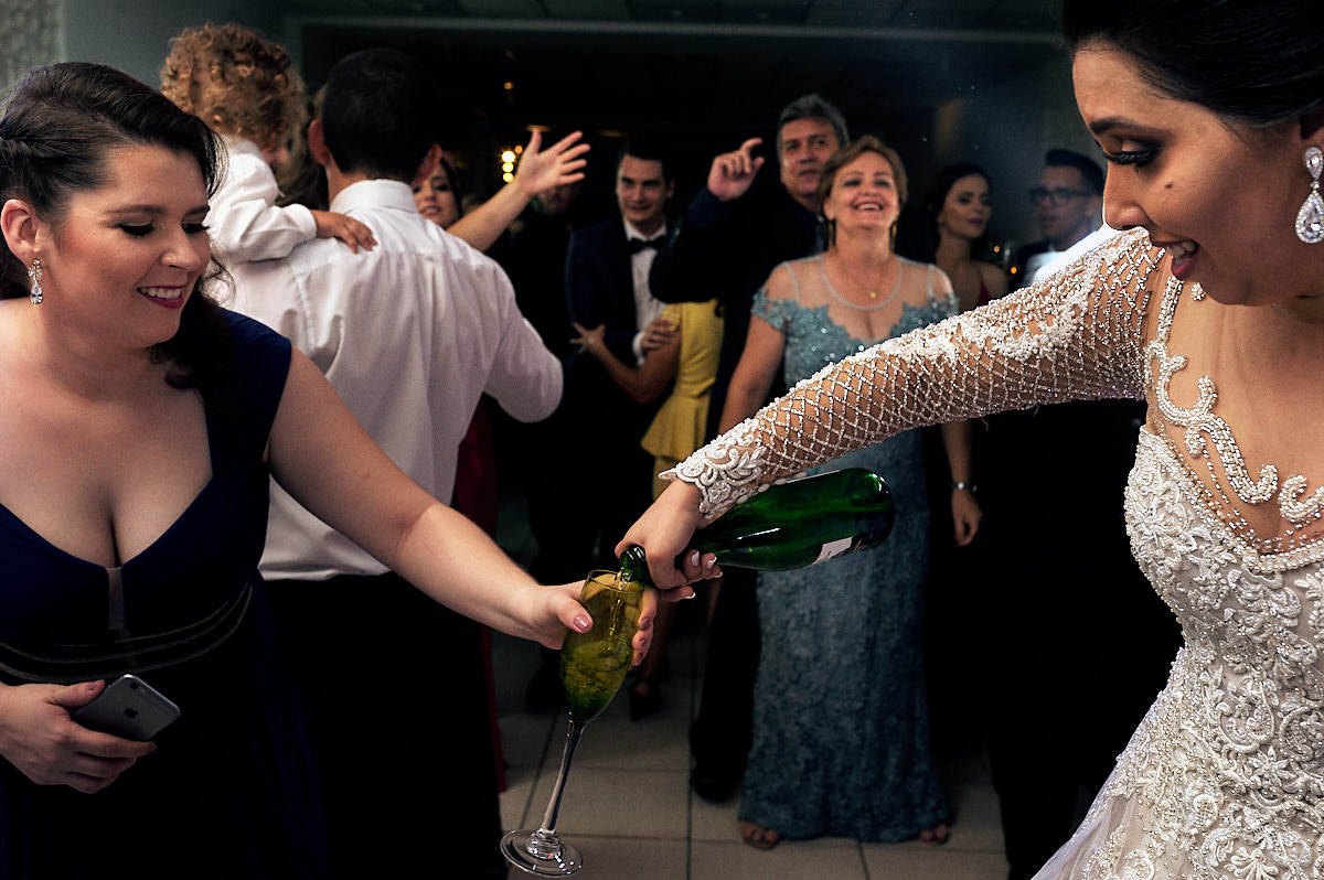 casamento Ohana e Igor por 4Mãos Fotografias, festa rolando