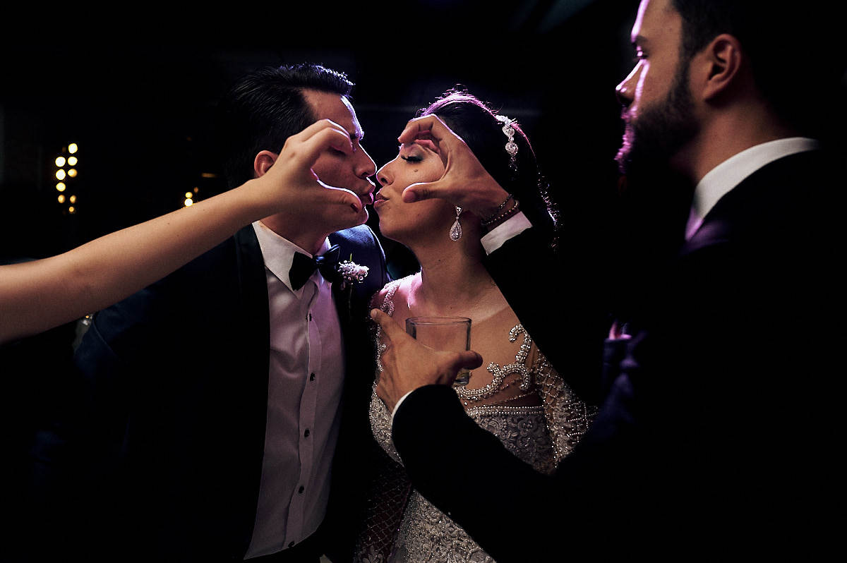 casamento Ohana e Igor por 4Mãos Fotografias, festa rolando