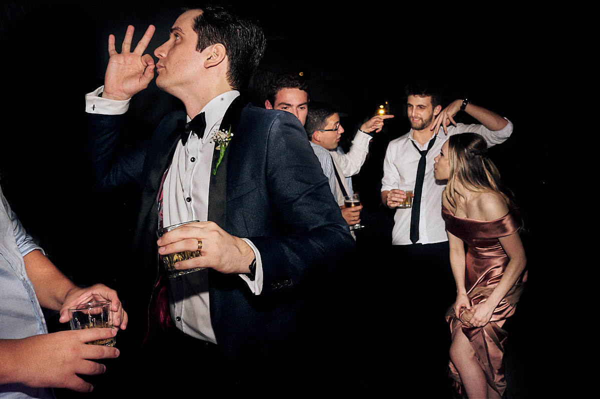 casamento Ohana e Igor por 4Mãos Fotografias, festa rolando