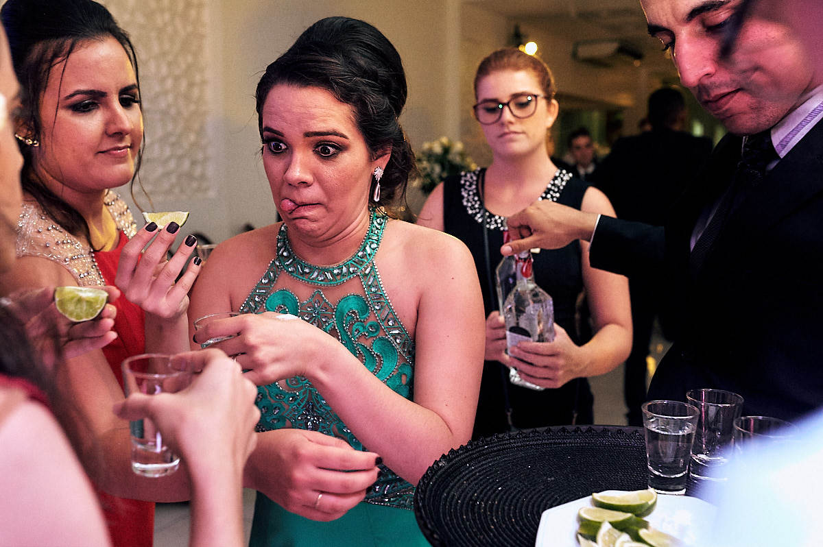 casamento Ohana e Igor por 4Mãos Fotografias, festa rolando