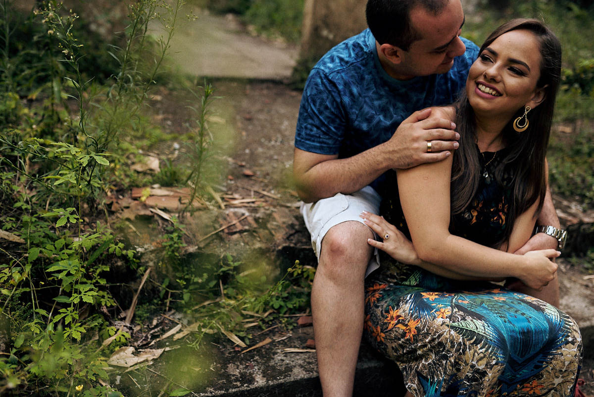 ensaio de katy e thairo no preceding em Campina Grande, Areia. noivos no aeroporto Joao suassuna