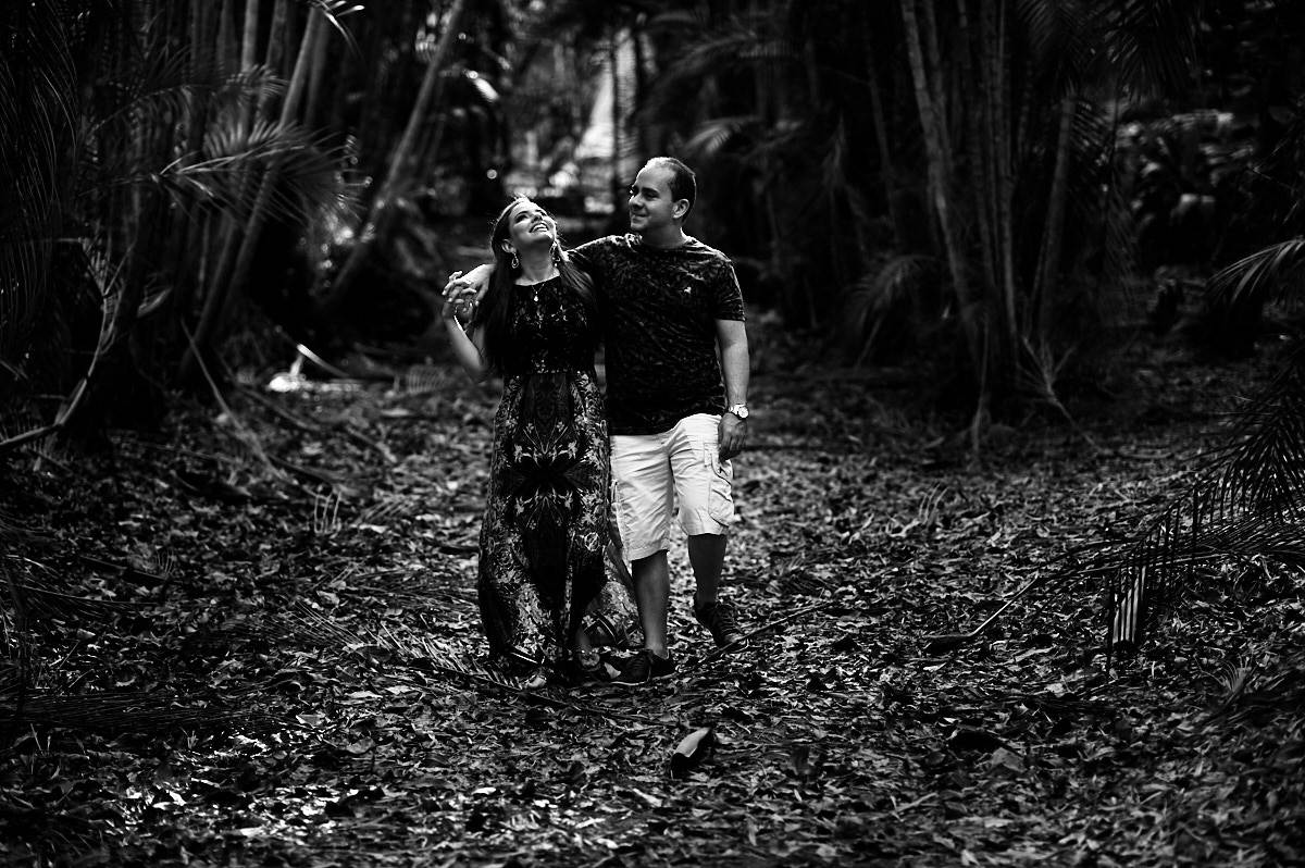 ensaio de katy e thairo no preceding em Campina Grande, Areia. noivos no aeroporto Joao suassuna