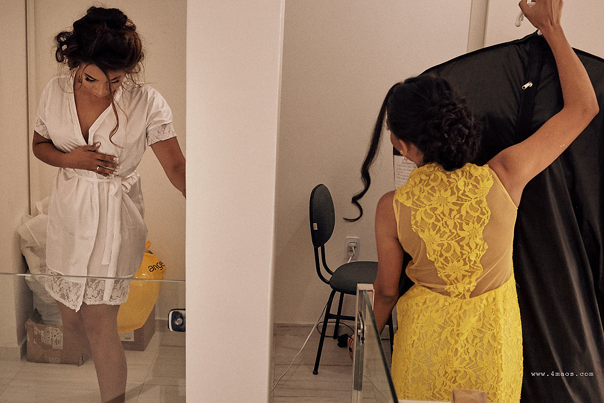 casamento dani e gleiber, 4mãos fotografias, Campina Grande, making of da noiva com as madrinhas de vestido amarelo