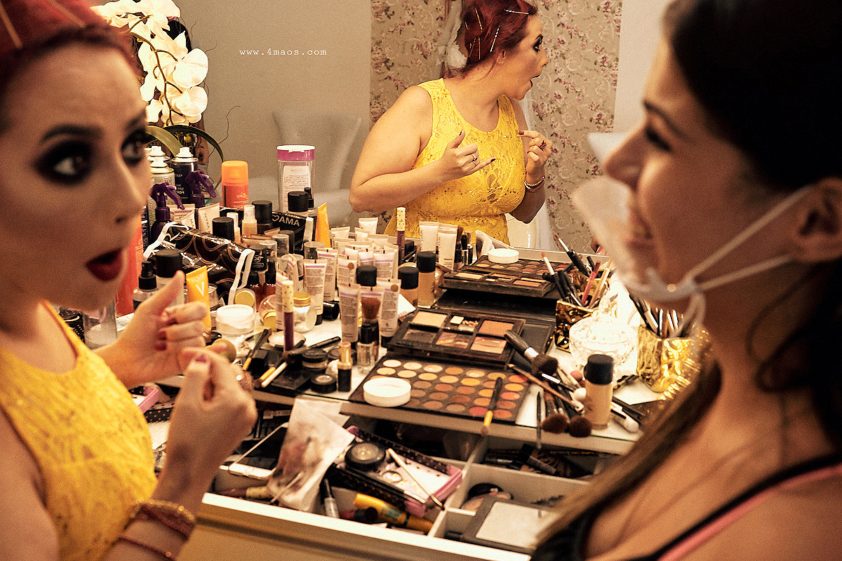 casamento dani e gleiber, 4mãos fotografias, Campina Grande, making of da noiva com as madrinhas de vestido amarelo