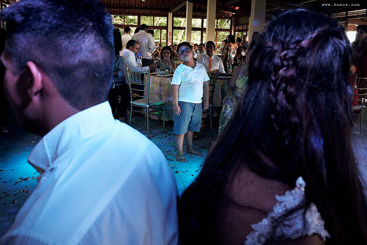 casamento dani e gleiber, 4mãos fotografias, Campina Grande, making of da noiva com as madrinhas de vestido amarelo festa rolando