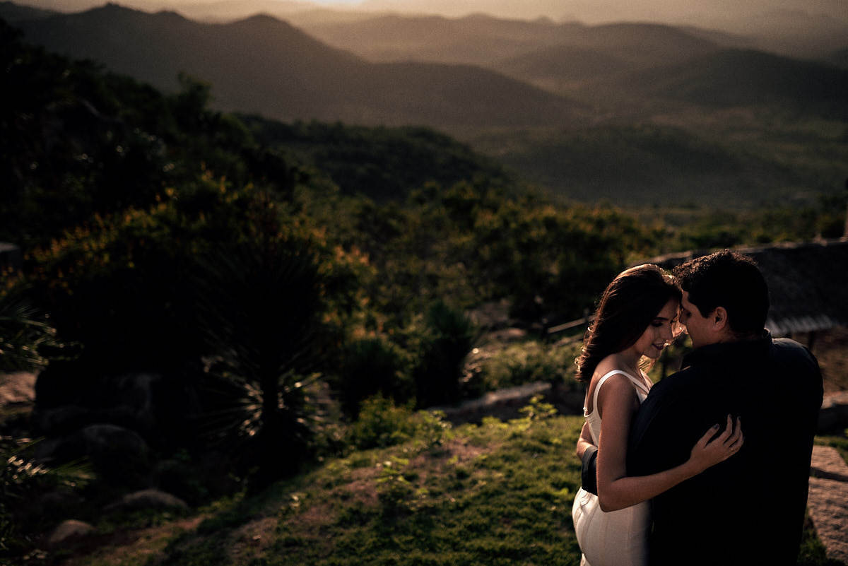 ensaio da Tainá e Klayton em mamanguape na Pousada Pedra Grande por 4Mãos Fotografias
