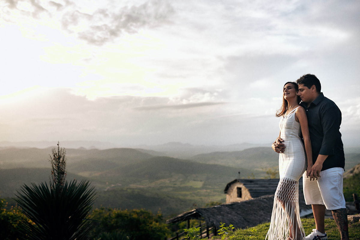 ensaio da Tainá e Klayton em mamanguape na Pousada Pedra Grande por 4Mãos Fotografias