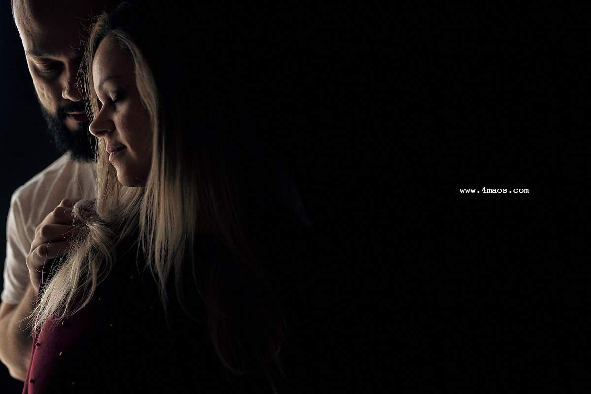 ensaio de Laryssa e Carlos por 4Mãos Fotografias no Mercado Central de São Paulo onde o casal passou muito tempo se encontrando