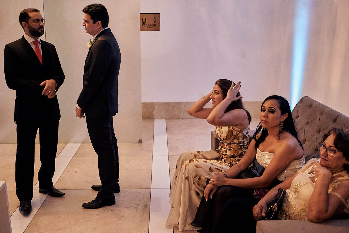 casamento de Jessica e Ewerthon por 4Mãos Fotografias, momentos que antecedem a cerimonia., convidados esperando