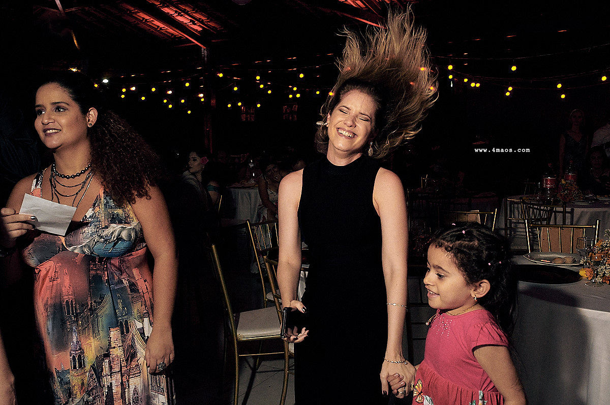 casamento de quezia e acacio por 4Mãos fotografias. hora da balada