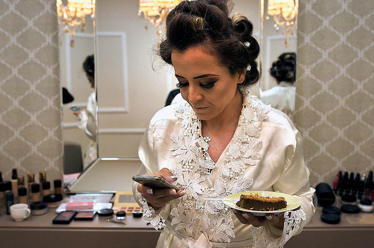 casamento cibele e Rubem em Campina Grande no Encanto verde por 4Mãos fotografias, making of da noiva