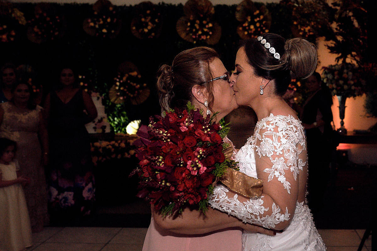 casamento cibele e Rubem em Campincasamento cibele e Rubem em Campina Grande no Encanto verde por 4Mãos fotografias, hora da festa!!!