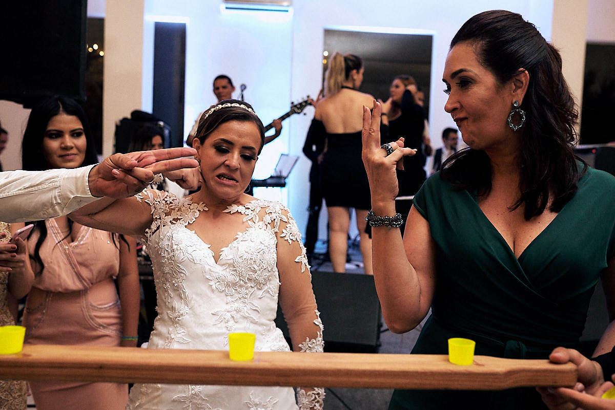 casamento cibele e Rubem em Campincasamento cibele e Rubem em Campina Grande no Encanto verde por 4Mãos fotografias, hora da festa!!!