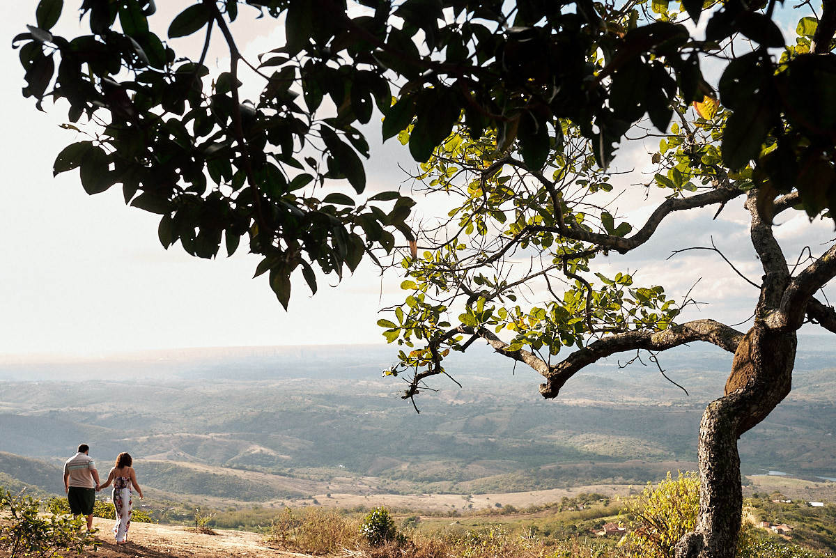 ensaio de ana cecilia e paulo na pedra de Santo Antônio em Fagundes Paraíba