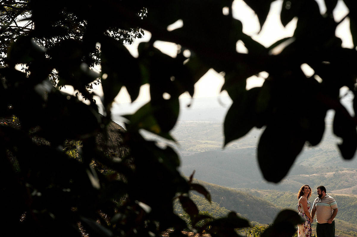 ensaio de ana cecilia e paulo na pedra de Santo Antônio em Fagundes Paraíba